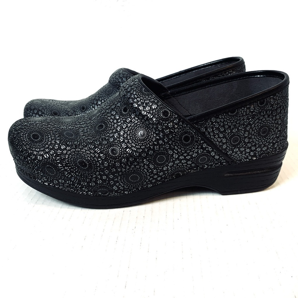 Dansko Medallion XP Clogs EU 41 USA 10.5 - 11  Black Silver Slip Resistant Nurse